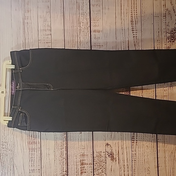 Gloria Vanderbilt Amanda dark denim jeans - Picture 1 of 10